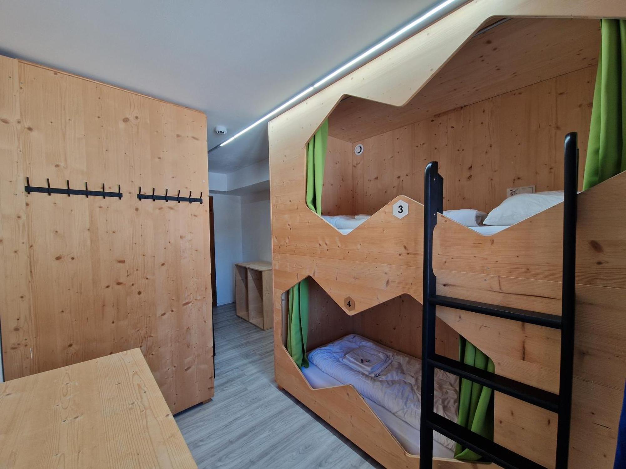 Stanton Hostel 장크트안톤암아를베르크 외부 사진