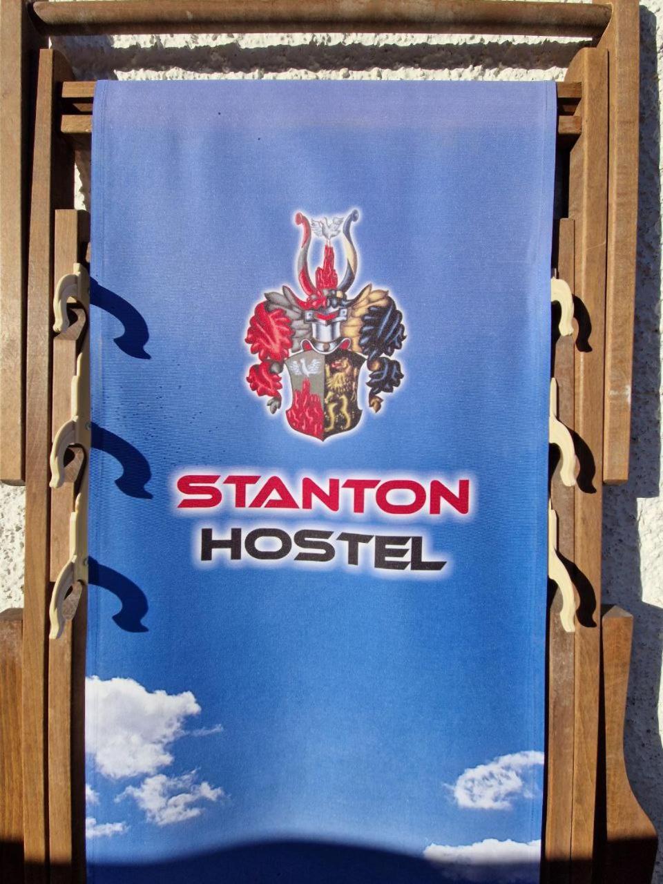 Stanton Hostel 장크트안톤암아를베르크 외부 사진