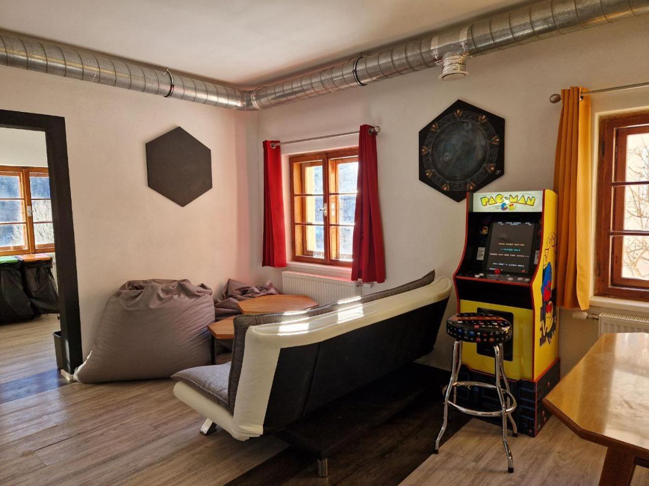 Stanton Hostel 장크트안톤암아를베르크 외부 사진